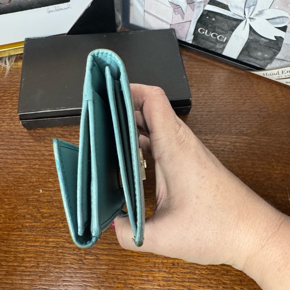 Gucci Robin’s Egg Blue Microguccissima Leather Jackie long wallet - Picture 11 of 16